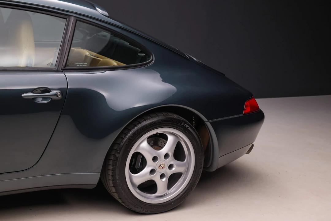 1996 Porsche 993 Carrera - Image 24 of 31