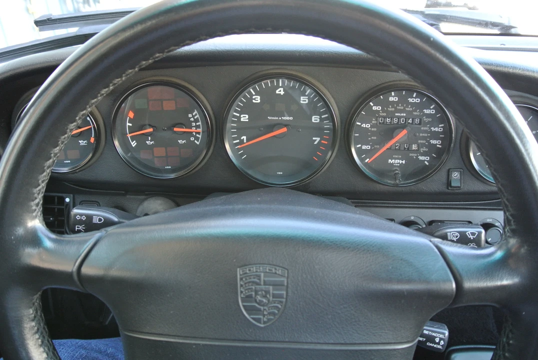 1996 Porsche 993 Carrera - Image 28 of 31