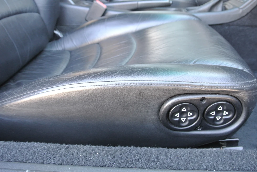 1996 Porsche 993 Carrera - Image 26 of 31