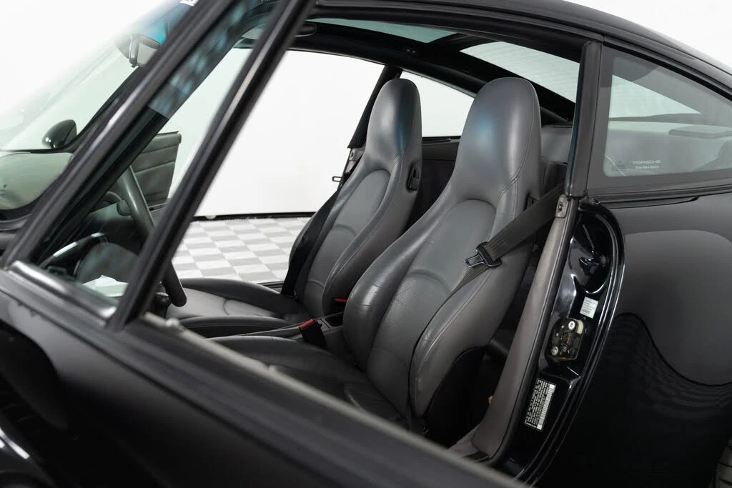 1996 Porsche 993 Carrera - Image 4 of 31