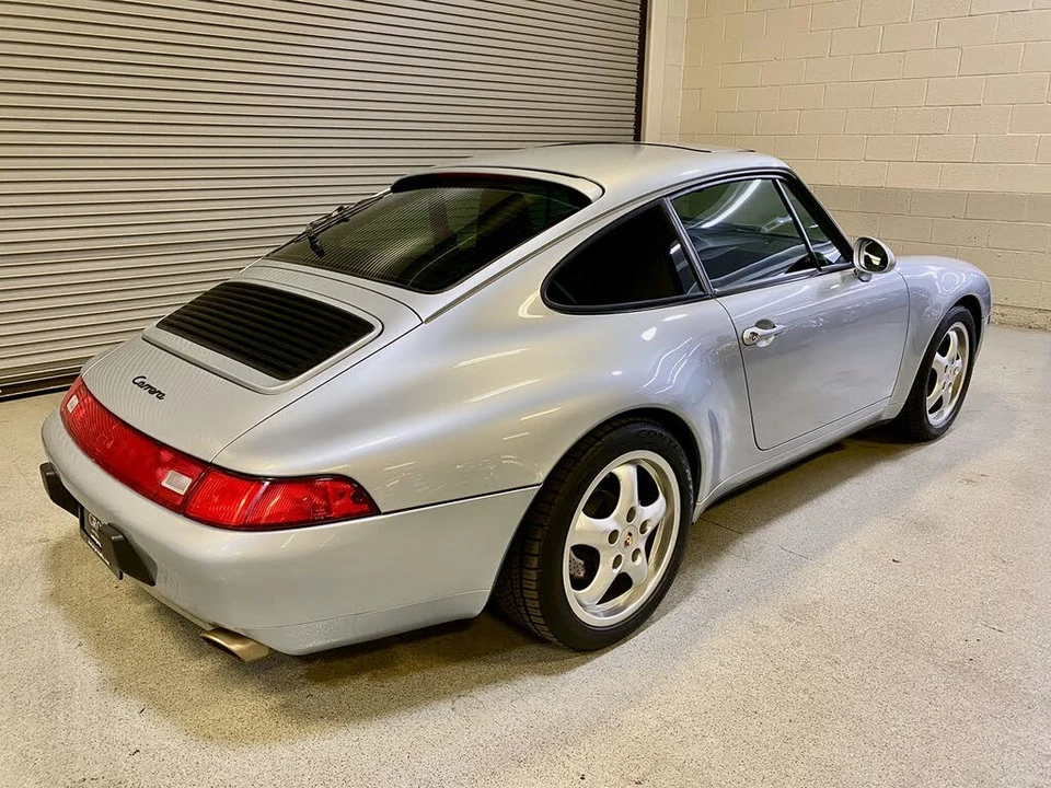 1996 Porsche 993 Carrera - Image 12 of 31