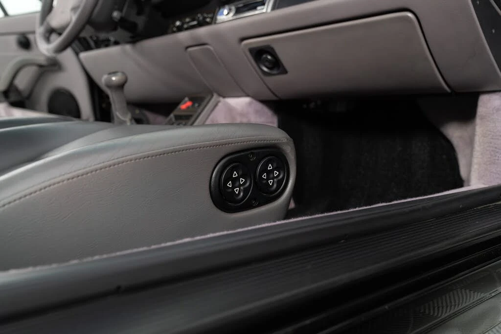 1996 Porsche 993 Carrera - Image 13 of 31