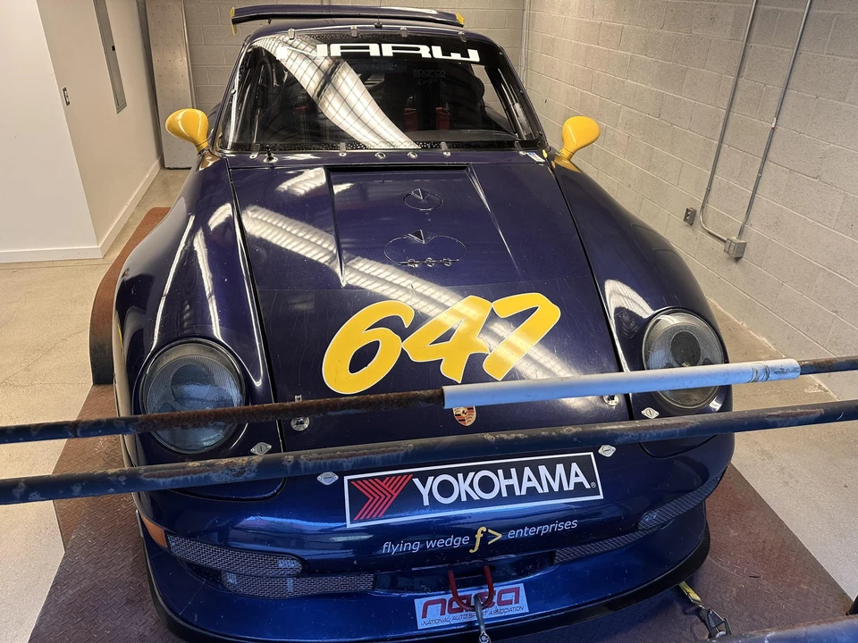 1996 Porsche 993 Carrera - Image 9 of 31