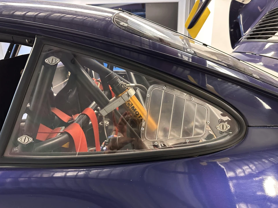 1996 Porsche 993 Carrera - Image 12 of 31