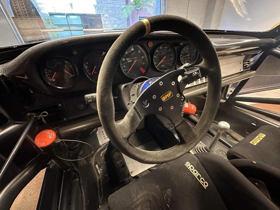 1996 Porsche 993 Carrera - Image 25 of 31