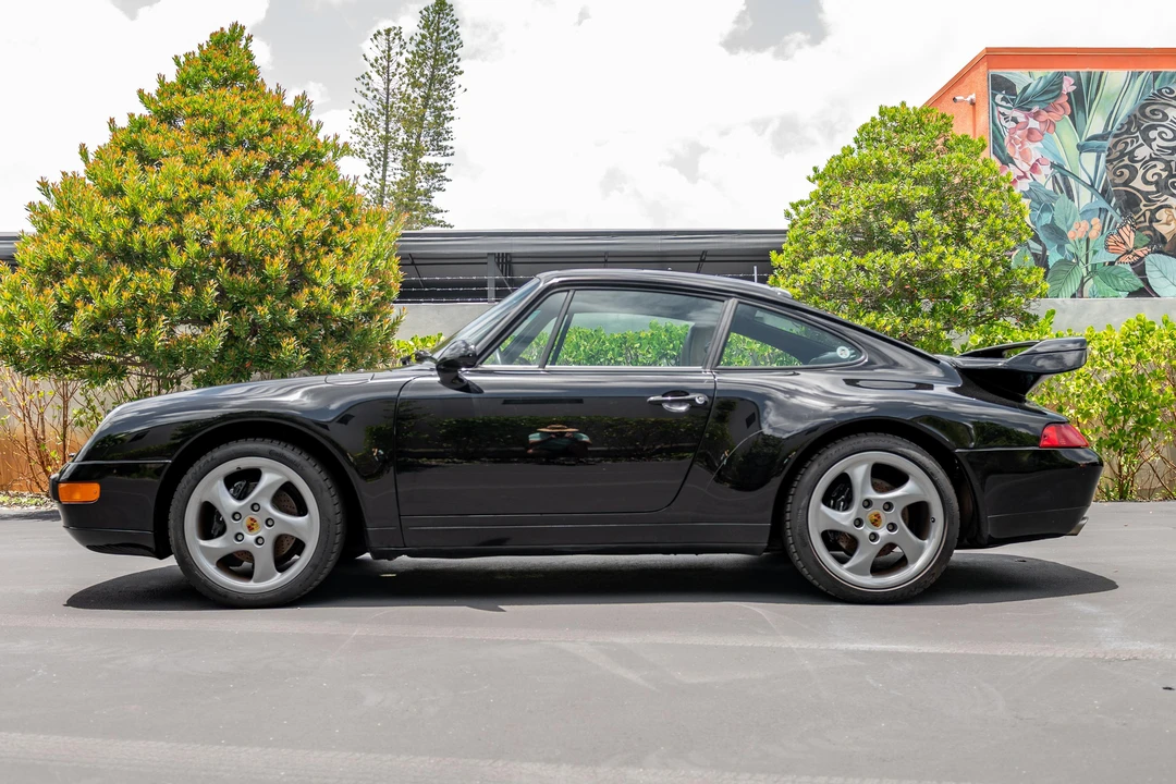 1996 Porsche 993 Carrera - Image 6 of 31