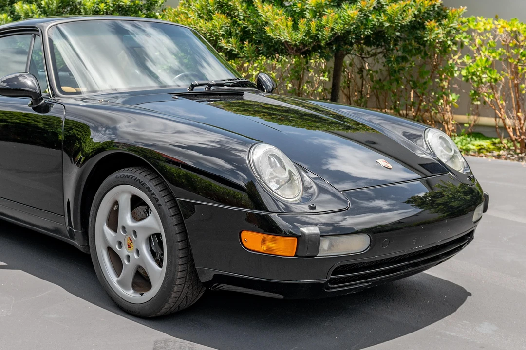 1996 Porsche 993 Carrera - Image 10 of 31