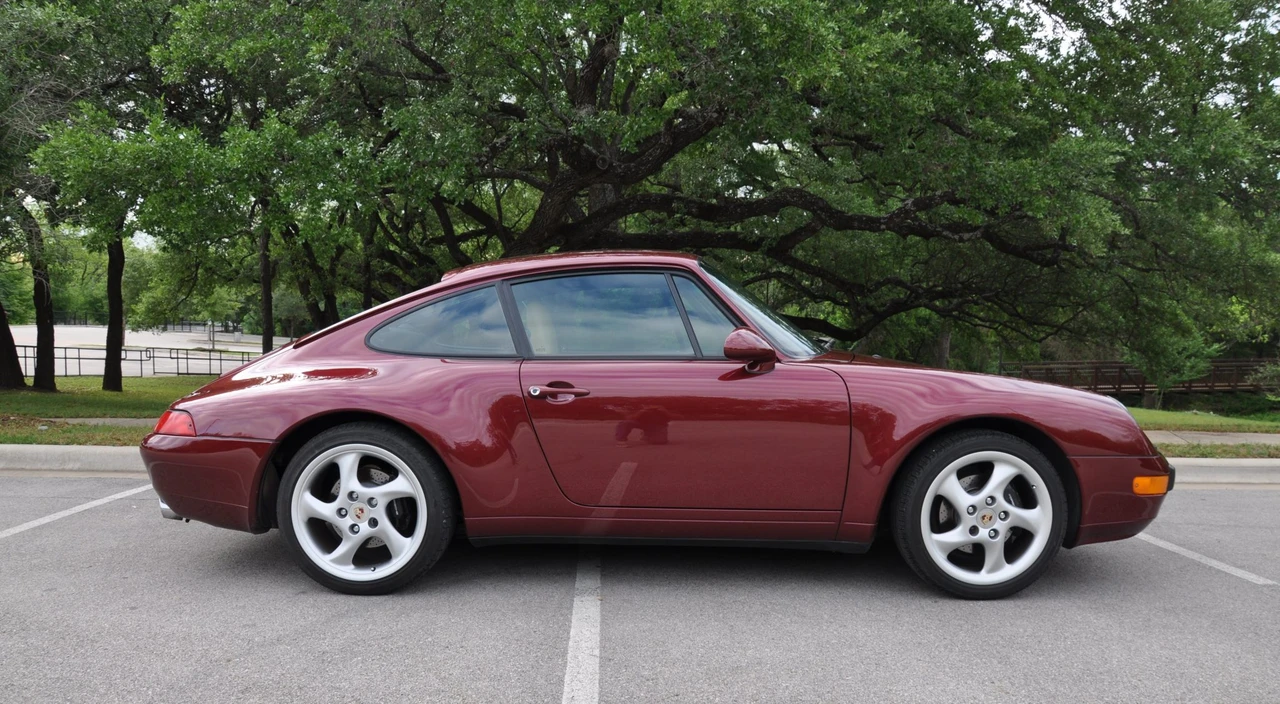 1996 Porsche 993 Carrera - Image 16 of 31