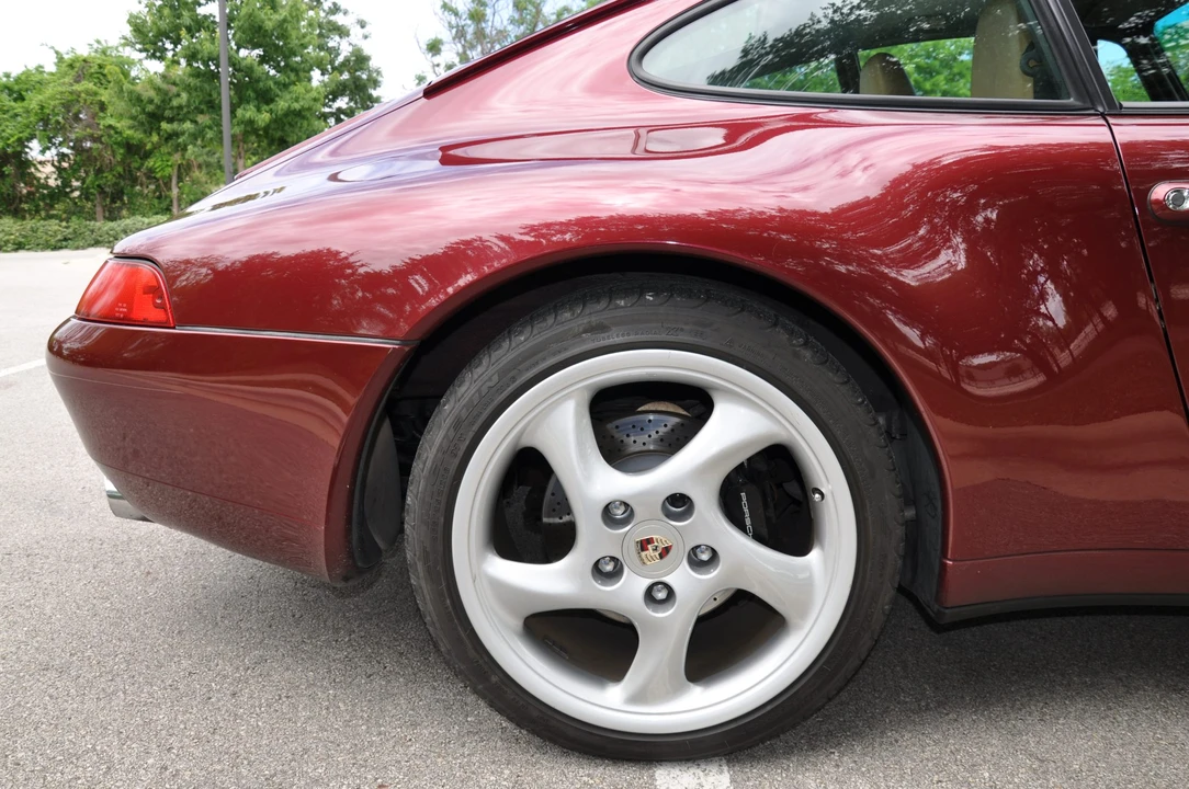 1996 Porsche 993 Carrera - Image 25 of 31