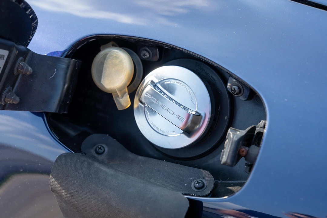 1996 Porsche 993 Carrera - Image 24 of 31