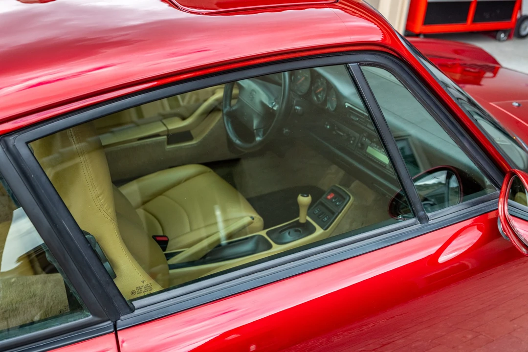 1996 Porsche 993 Carrera - Image 24 of 31