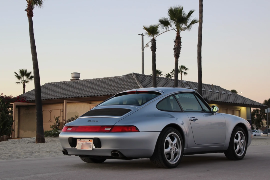1996 Porsche 993 Carrera - Image 8 of 31
