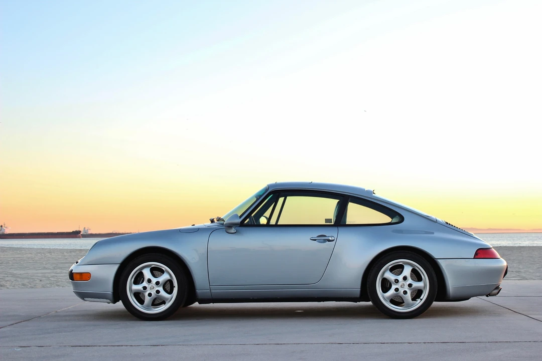 1996 Porsche 993 Carrera - Image 5 of 31