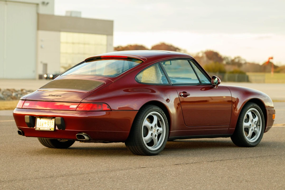 1996 Porsche 993 Carrera - Image 14 of 31