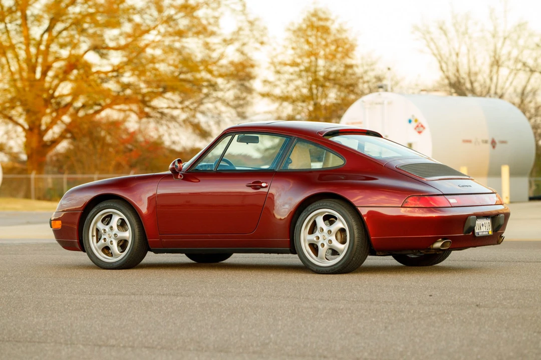 1996 Porsche 993 Carrera - Image 7 of 31