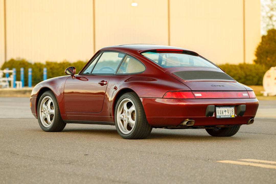 1996 Porsche 993 Carrera - Image 8 of 31