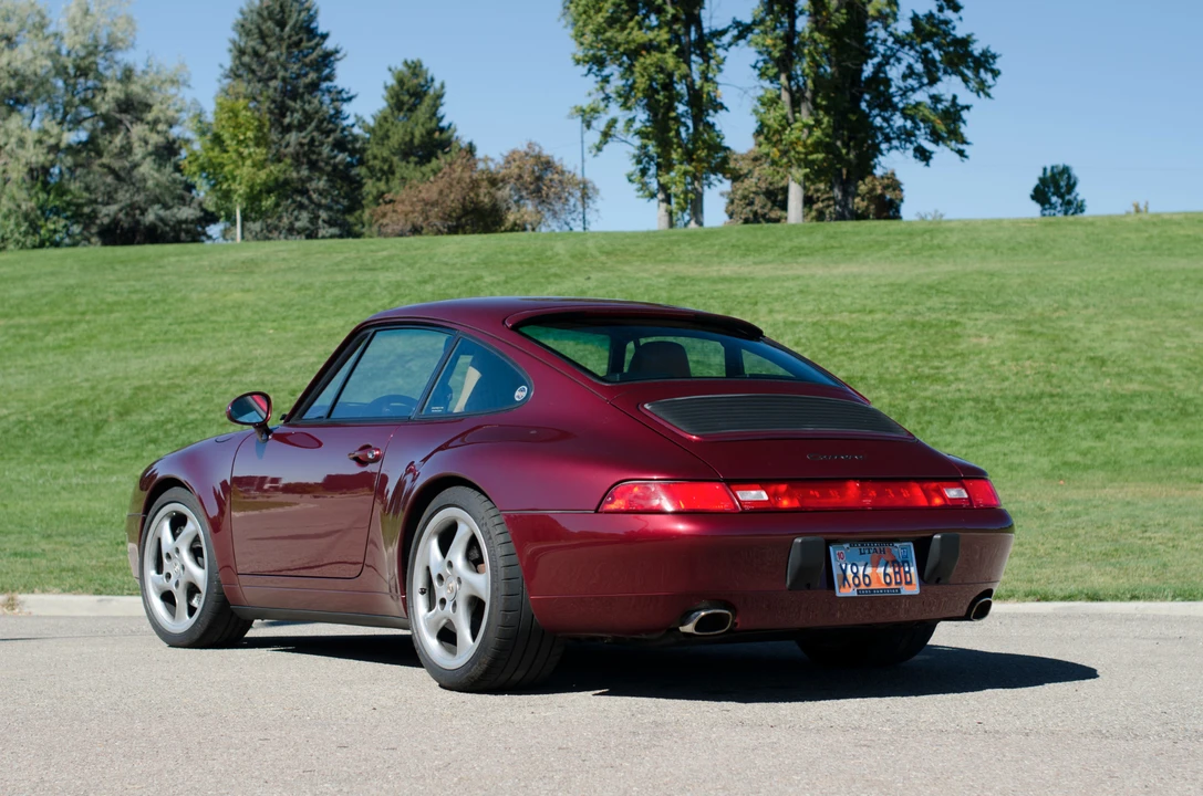 1996 Porsche 993 Carrera - Image 14 of 31