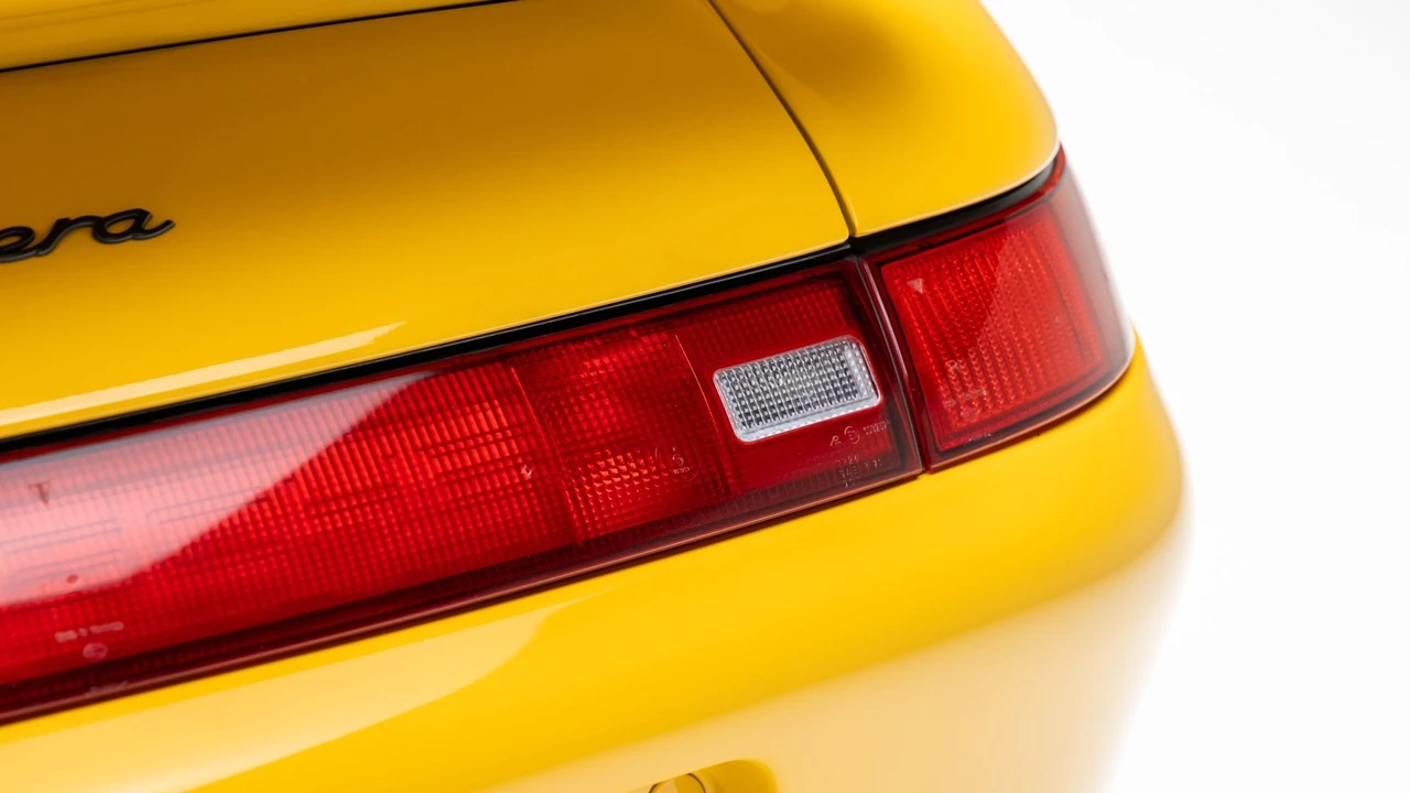 1996 Porsche 911 - Image 25 of 31