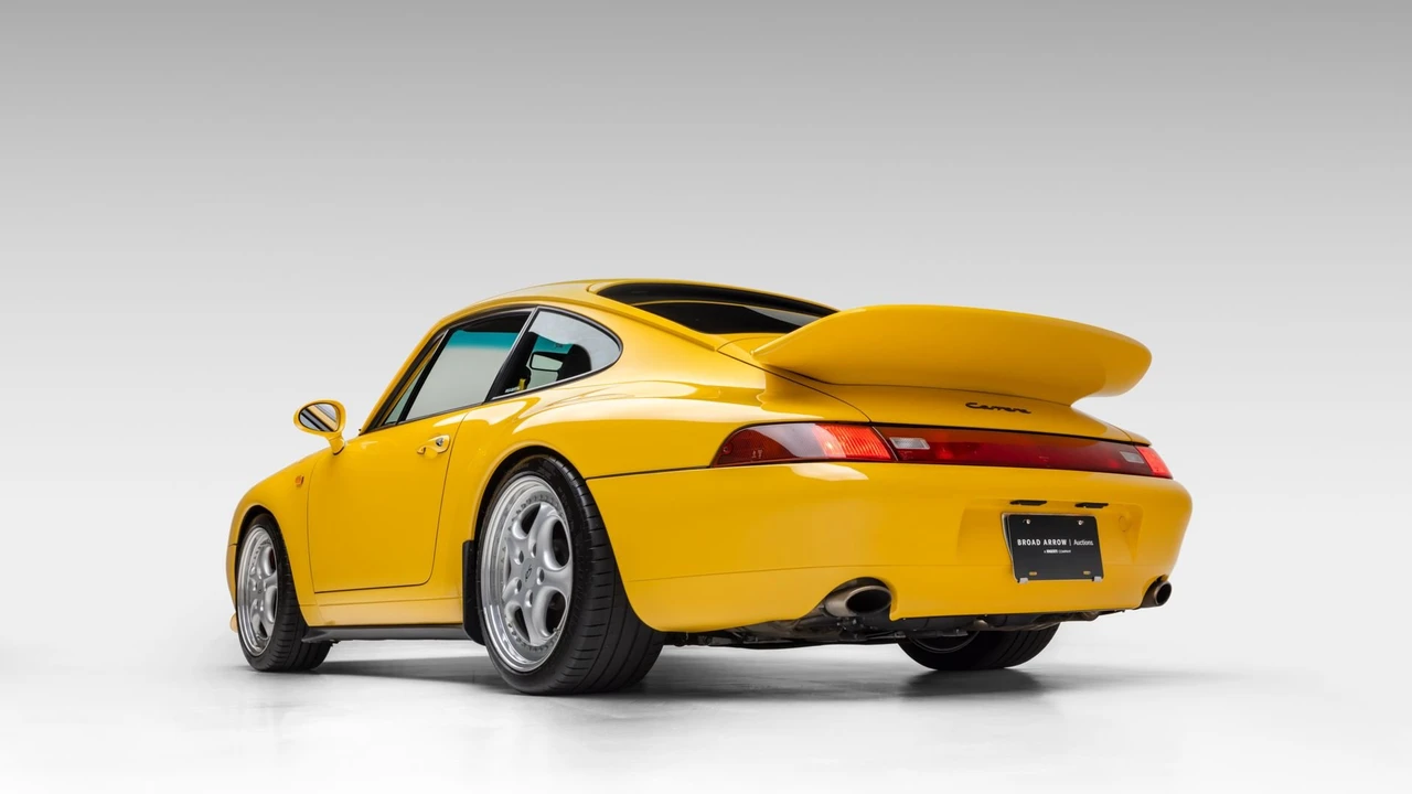 1996 Porsche 911 - Image 17 of 31