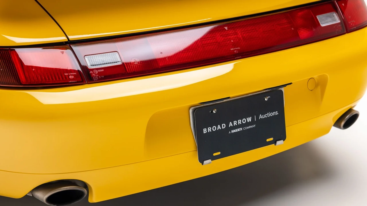 1996 Porsche 911 - Image 27 of 31