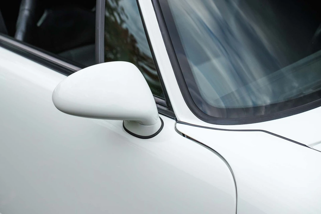 1996 Porsche 993 Carrera - Image 13 of 31