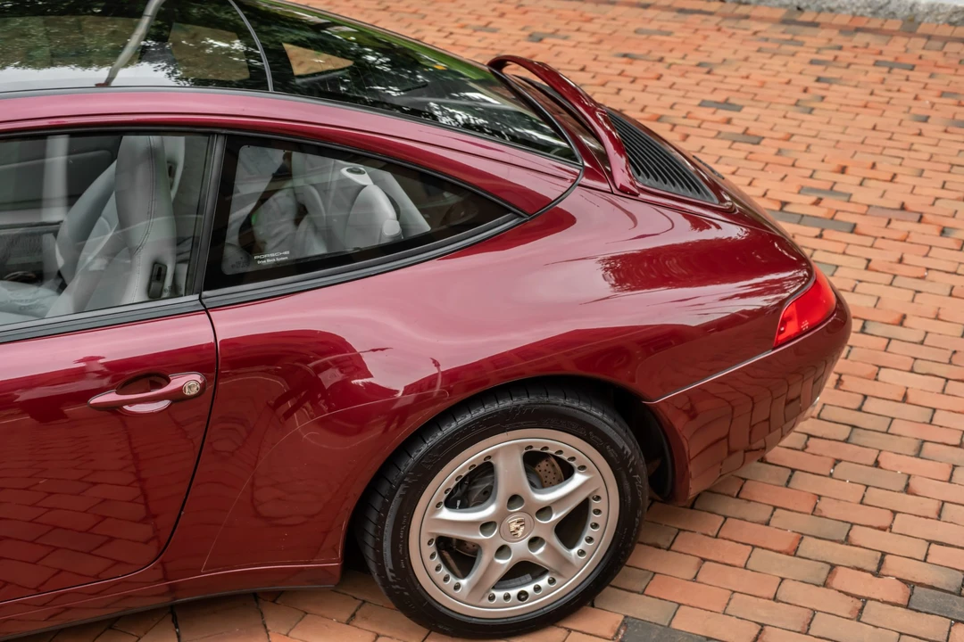 1996 Porsche 993 Carrera 4S - Image 13 of 31