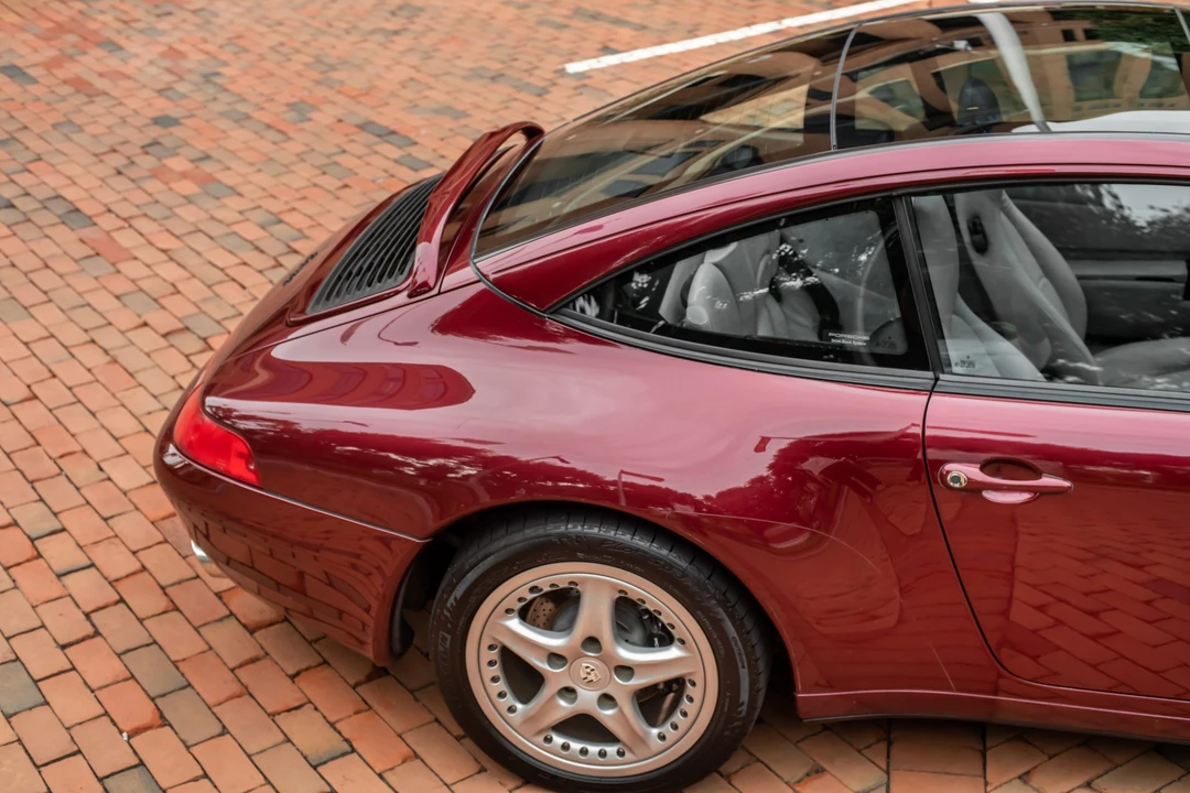 1996 Porsche 993 Carrera 4S - Image 14 of 31