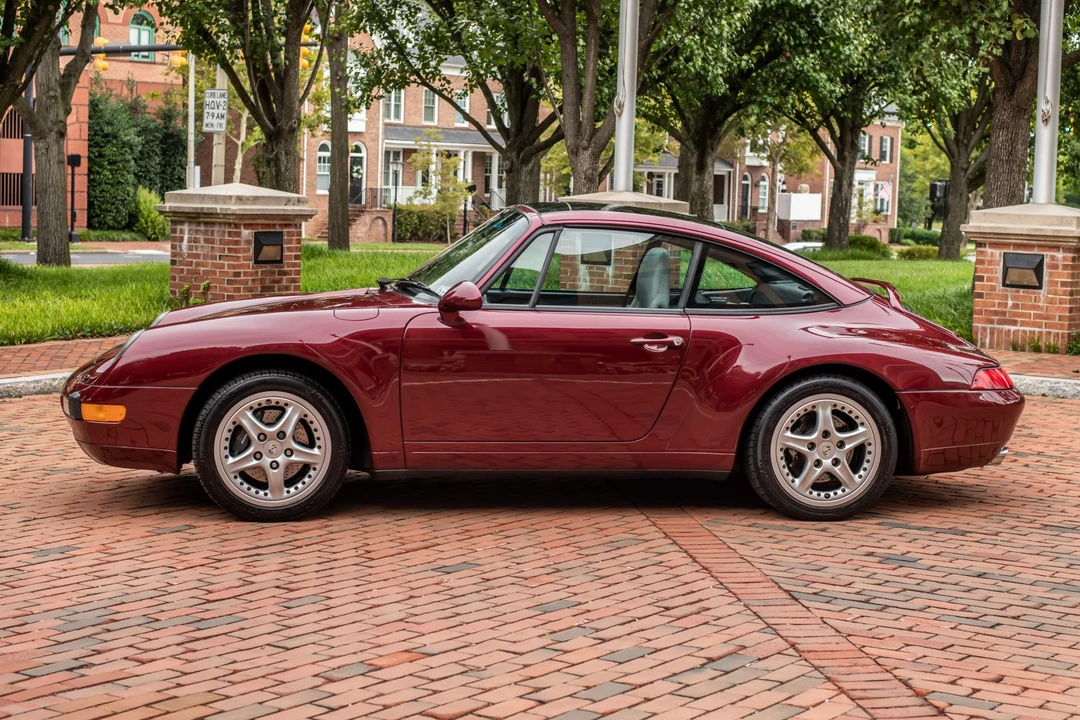 1996 Porsche 993 Carrera 4S - Image 8 of 31