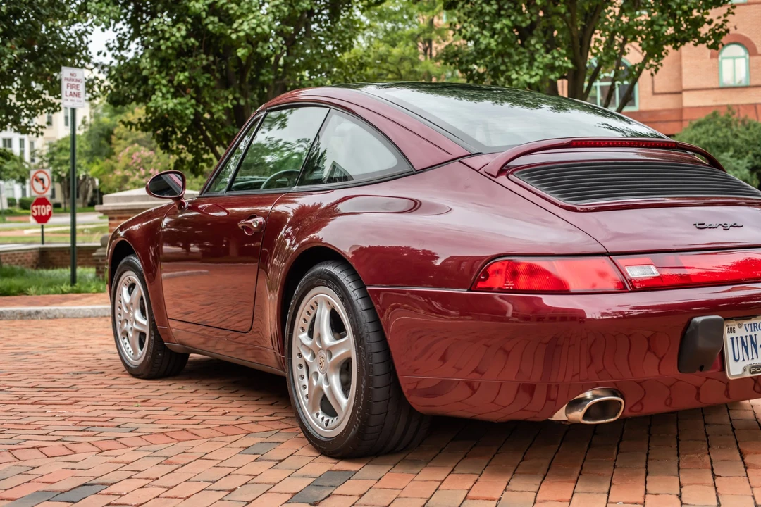 1996 Porsche 993 Carrera 4S - Image 10 of 31