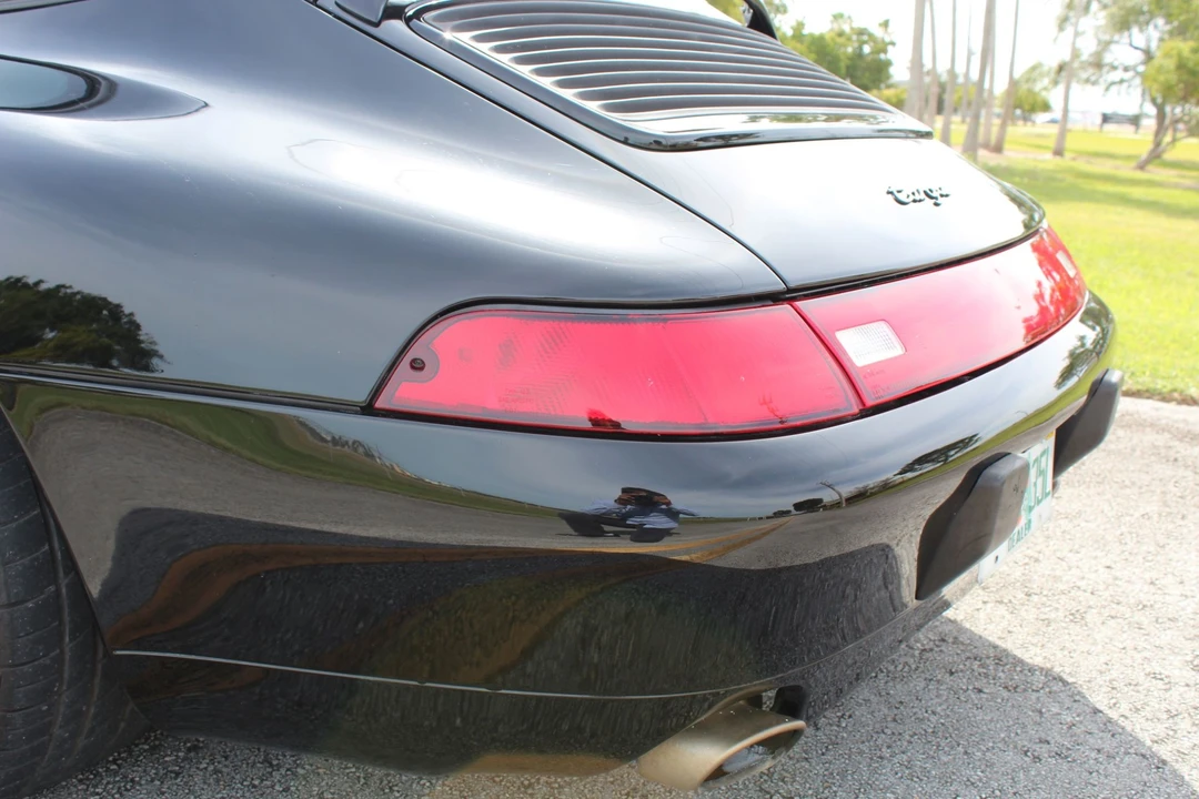 1996 Porsche 993 Carrera - Image 24 of 31