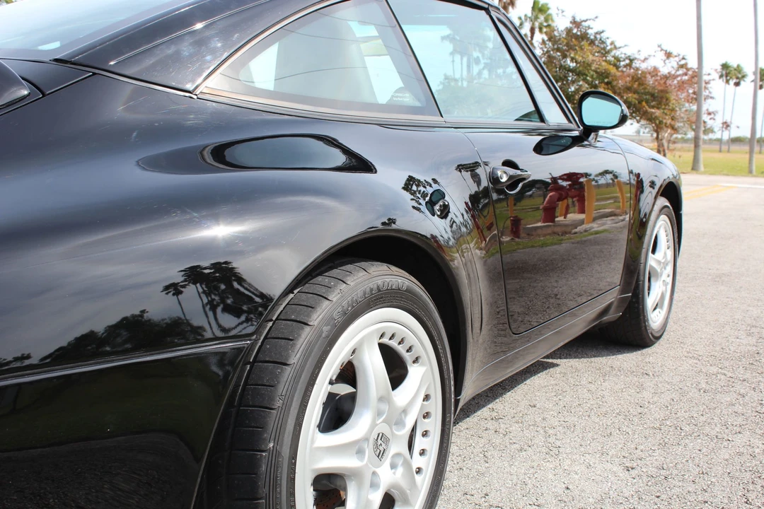 1996 Porsche 993 Carrera - Image 26 of 31