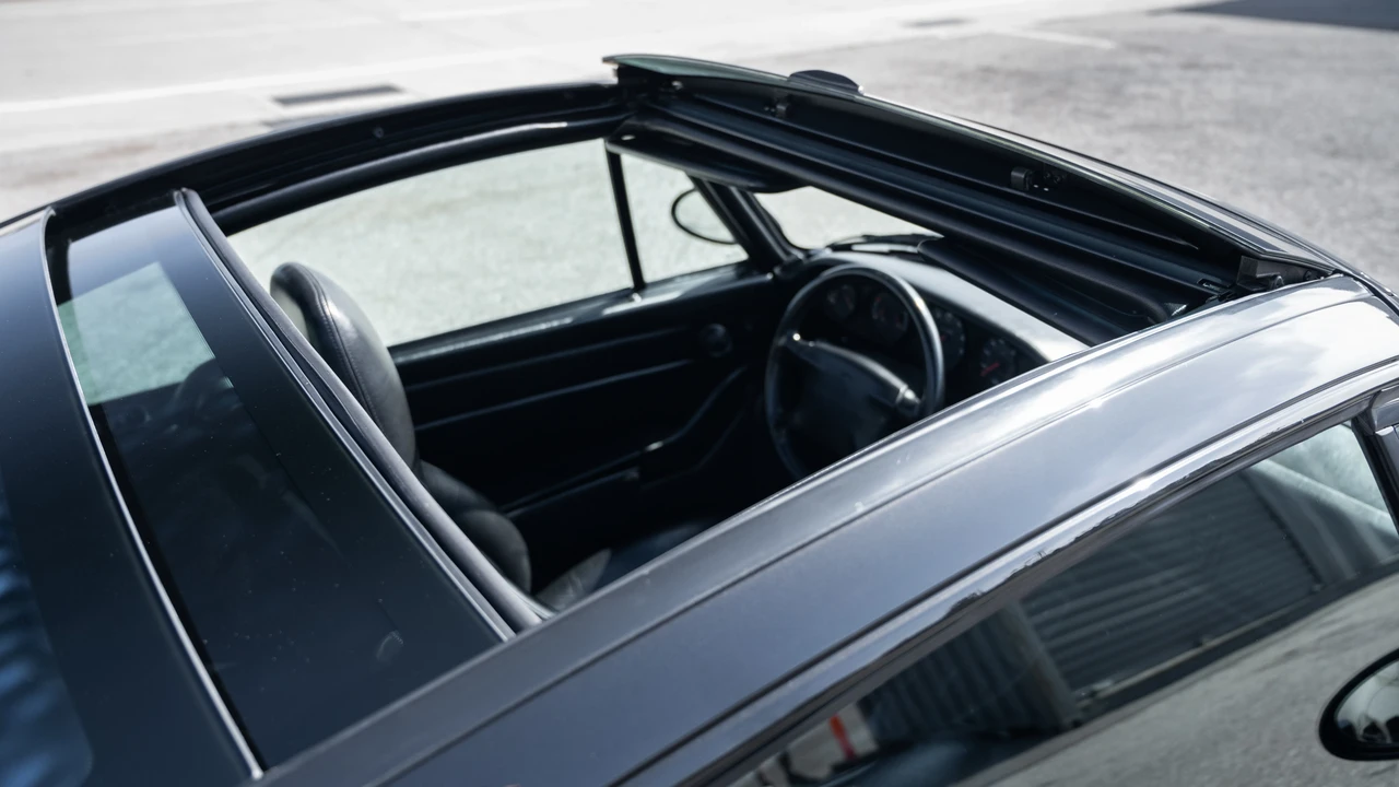 1996 Porsche 993 Targa - Image 14 of 31