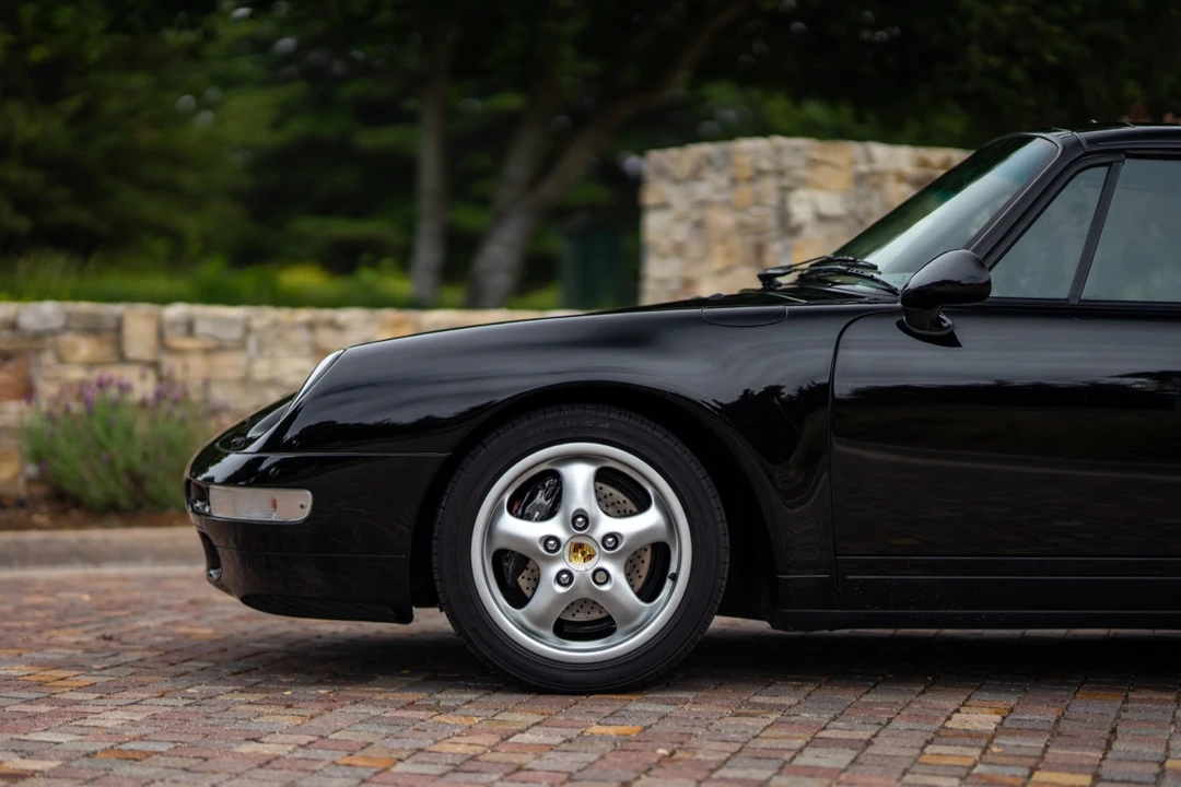 1996 Porsche 993 Carrera - Image 9 of 31
