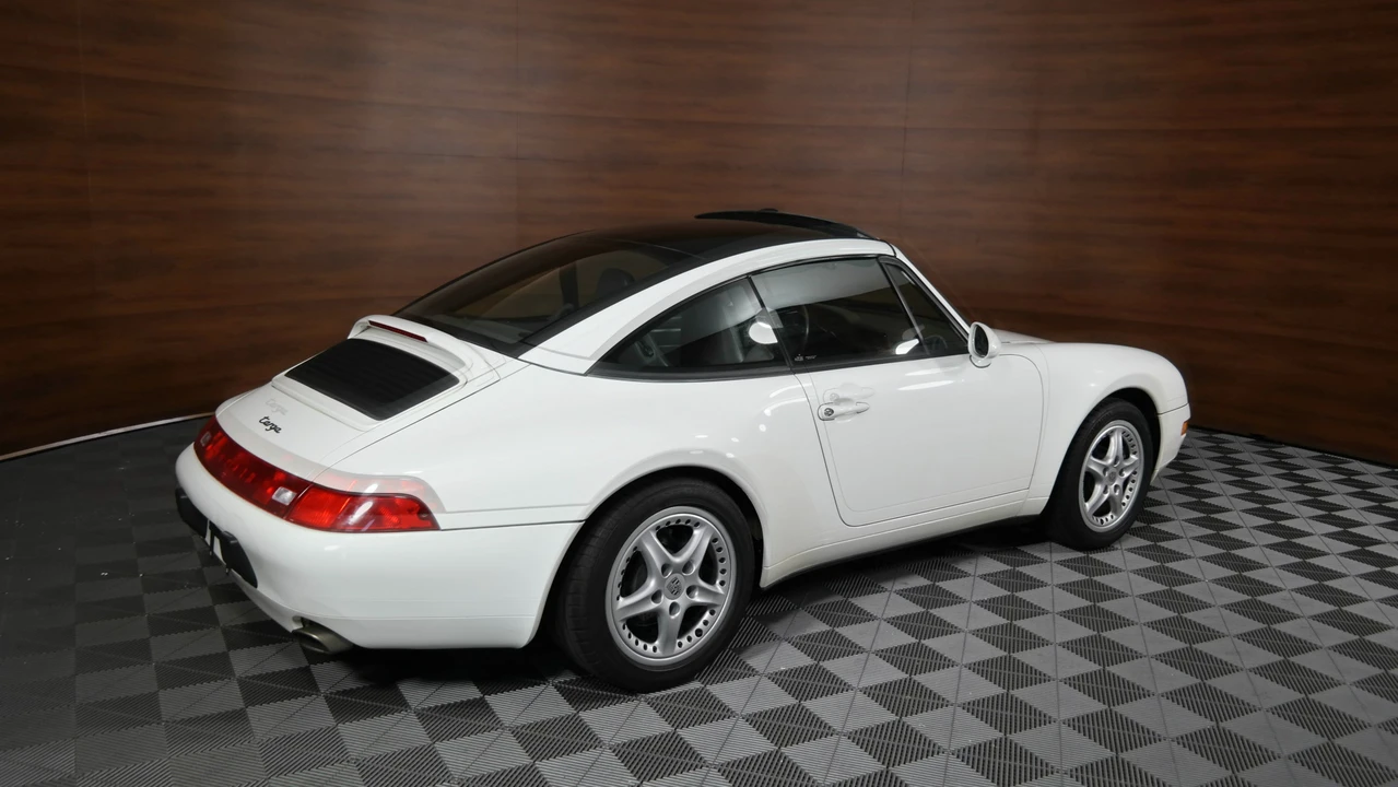 1996 Porsche 993 Carrera - Image 7 of 31