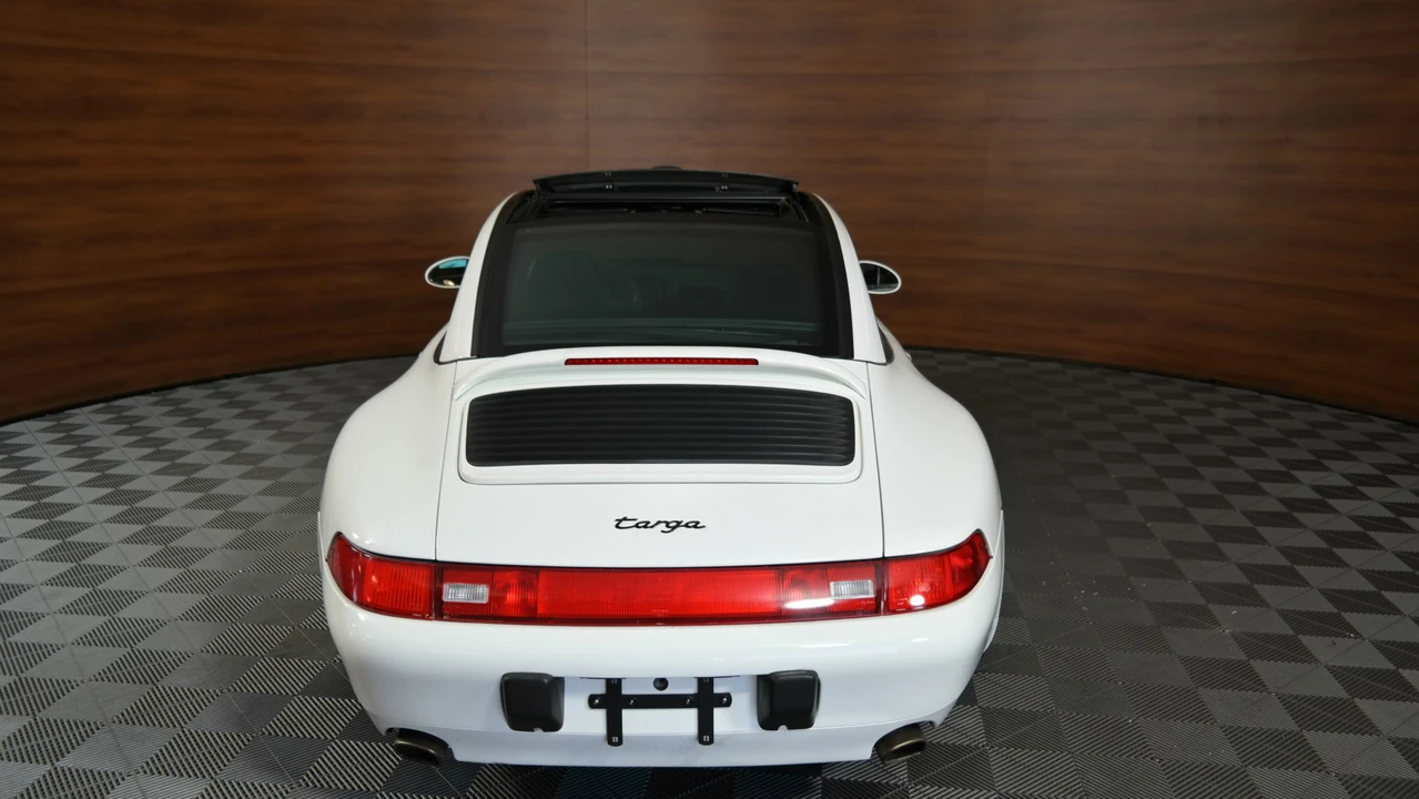 1996 Porsche 993 Carrera - Image 6 of 31