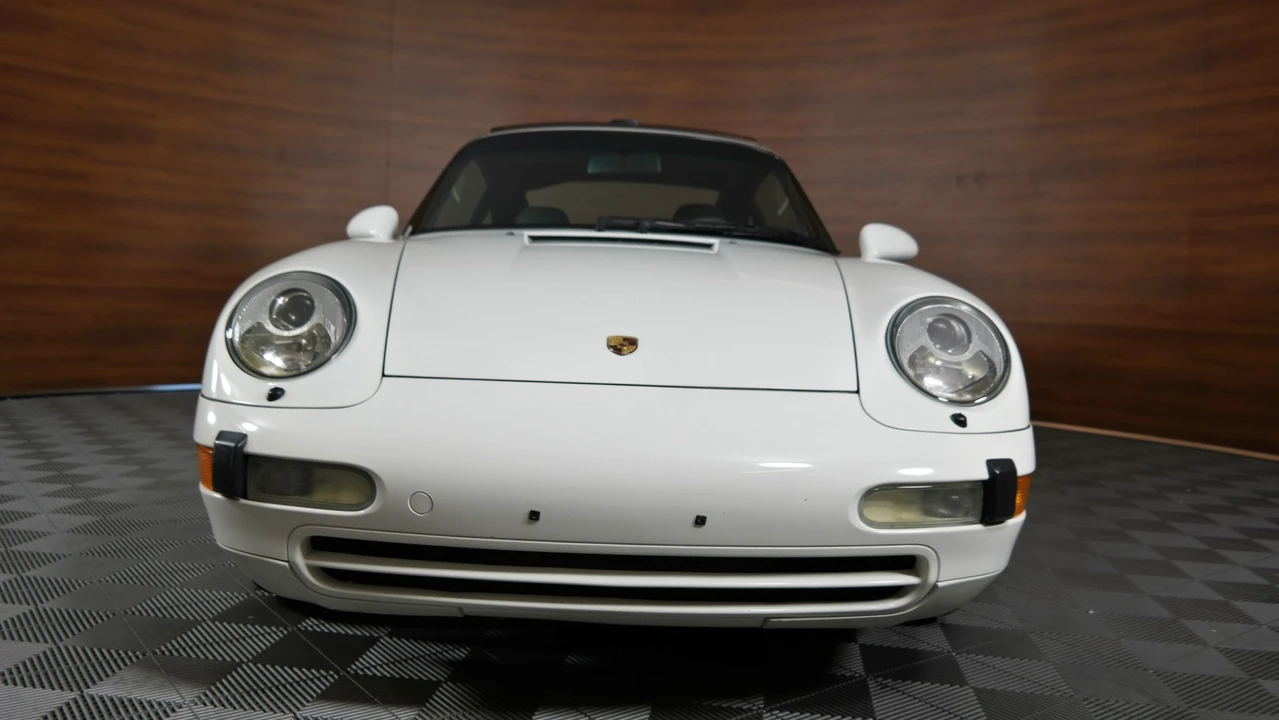 1996 Porsche 993 Carrera - Image 12 of 31