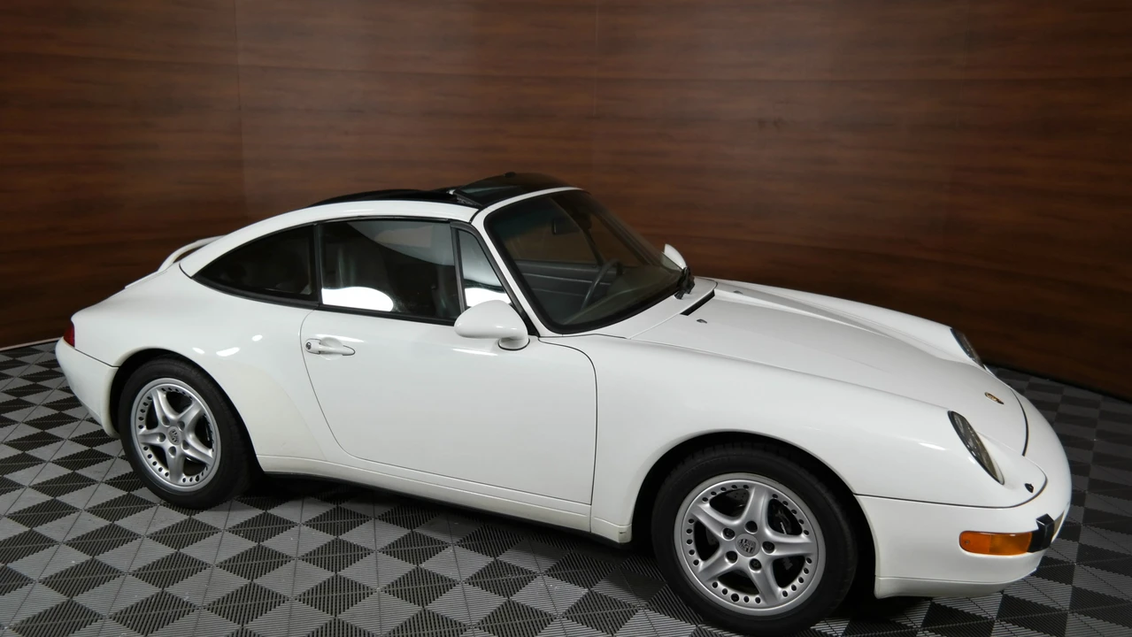 1996 Porsche 993 Carrera - Image 10 of 31