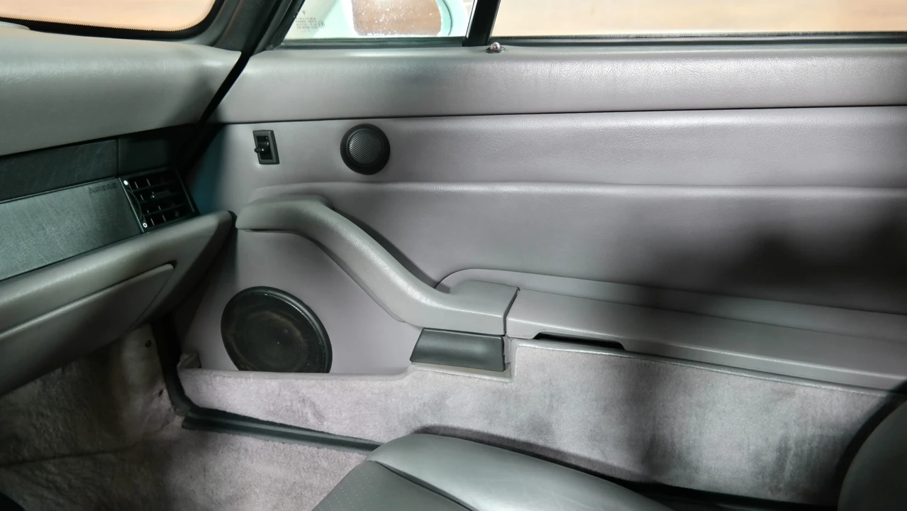 1996 Porsche 993 Carrera - Image 31 of 31