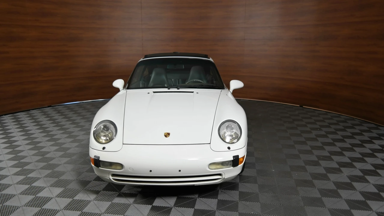 1996 Porsche 993 Carrera - Image 11 of 31