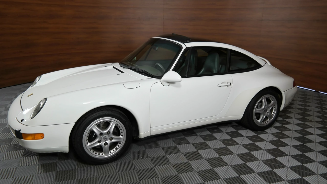 1996 Porsche 993 Carrera - Image 2 of 31