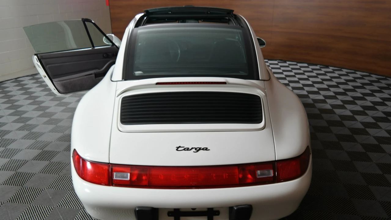 1996 Porsche 993 Carrera - Image 13 of 31