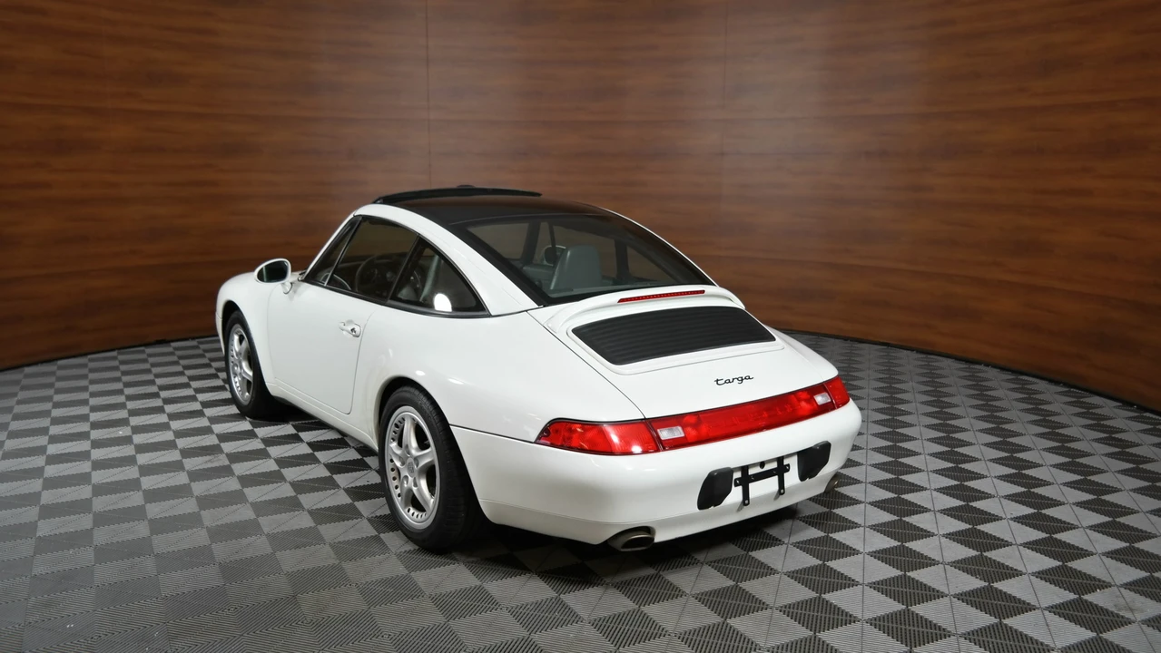 1996 Porsche 993 Carrera - Image 4 of 31