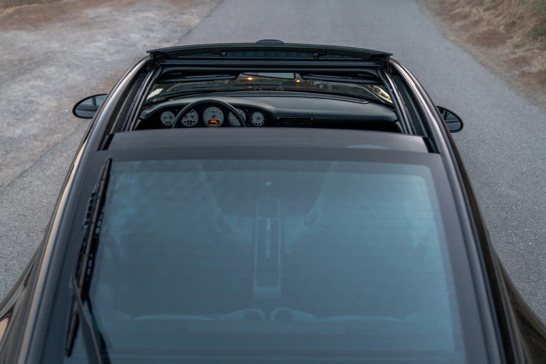 1996 Porsche 993 Carrera - Image 25 of 31