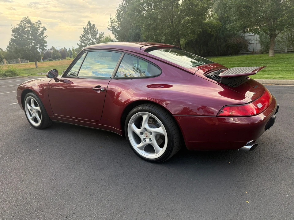 1996 Porsche 993 Carrera - Image 10 of 31