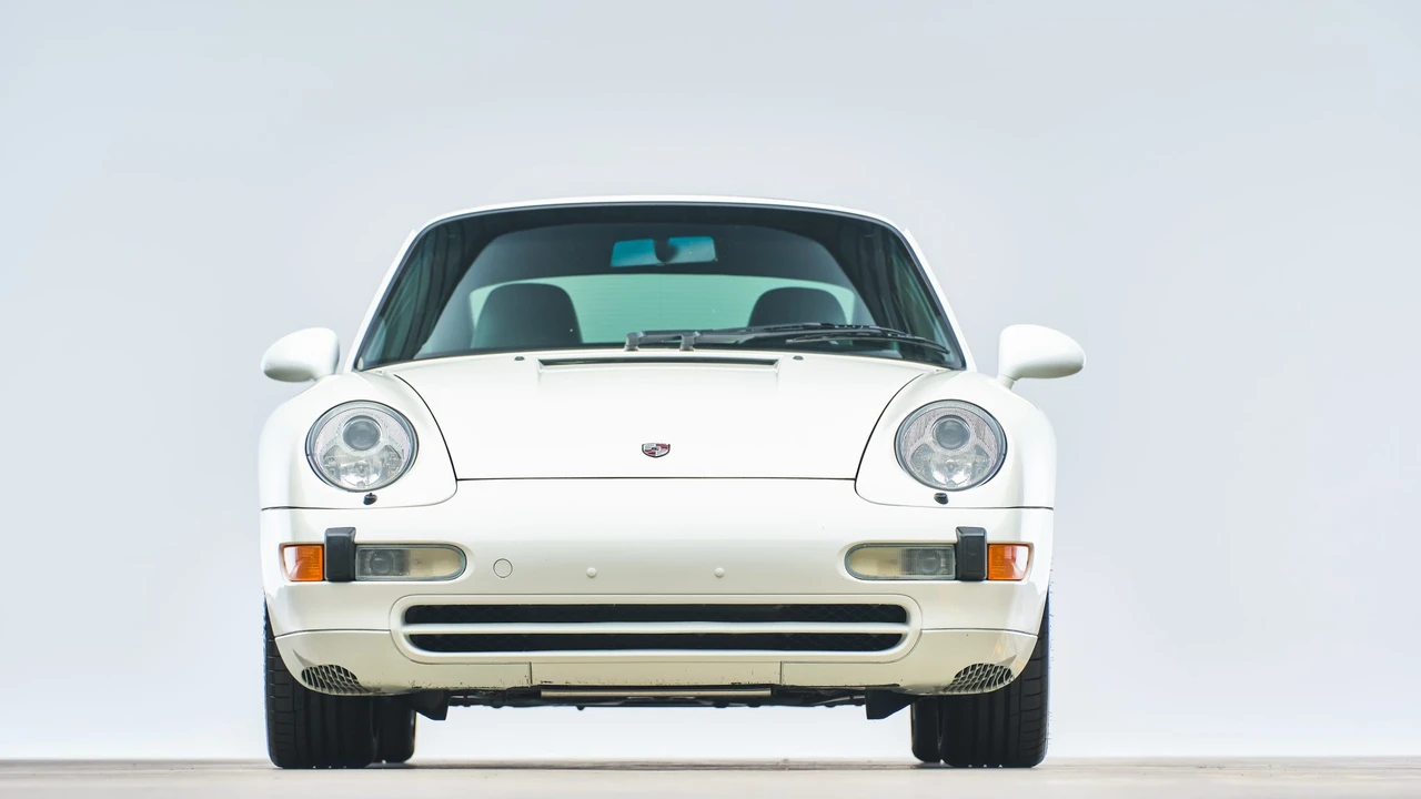 1996 Porsche 993 Carrera - Image 8 of 31