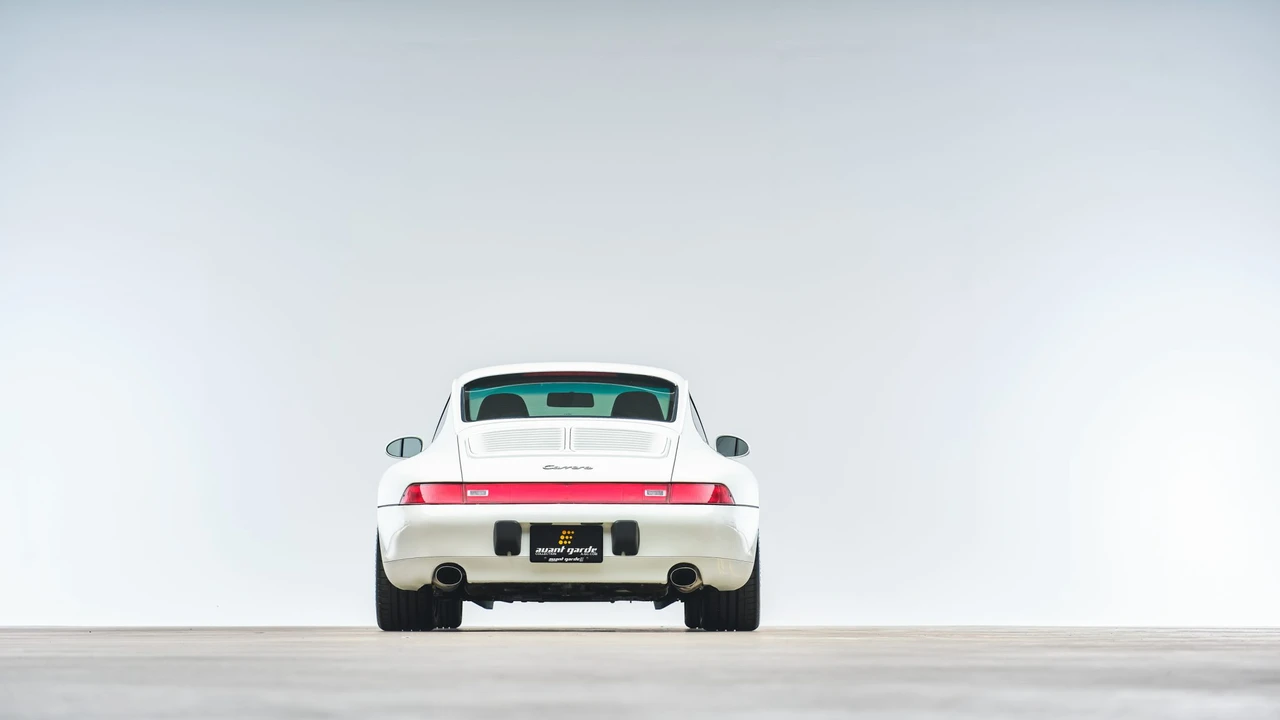 1996 Porsche 993 Carrera - Image 11 of 31