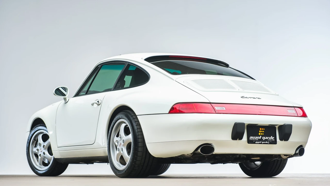 1996 Porsche 993 Carrera - Image 12 of 31