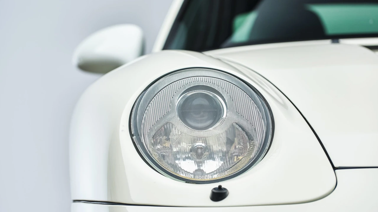 1996 Porsche 993 Carrera - Image 25 of 31