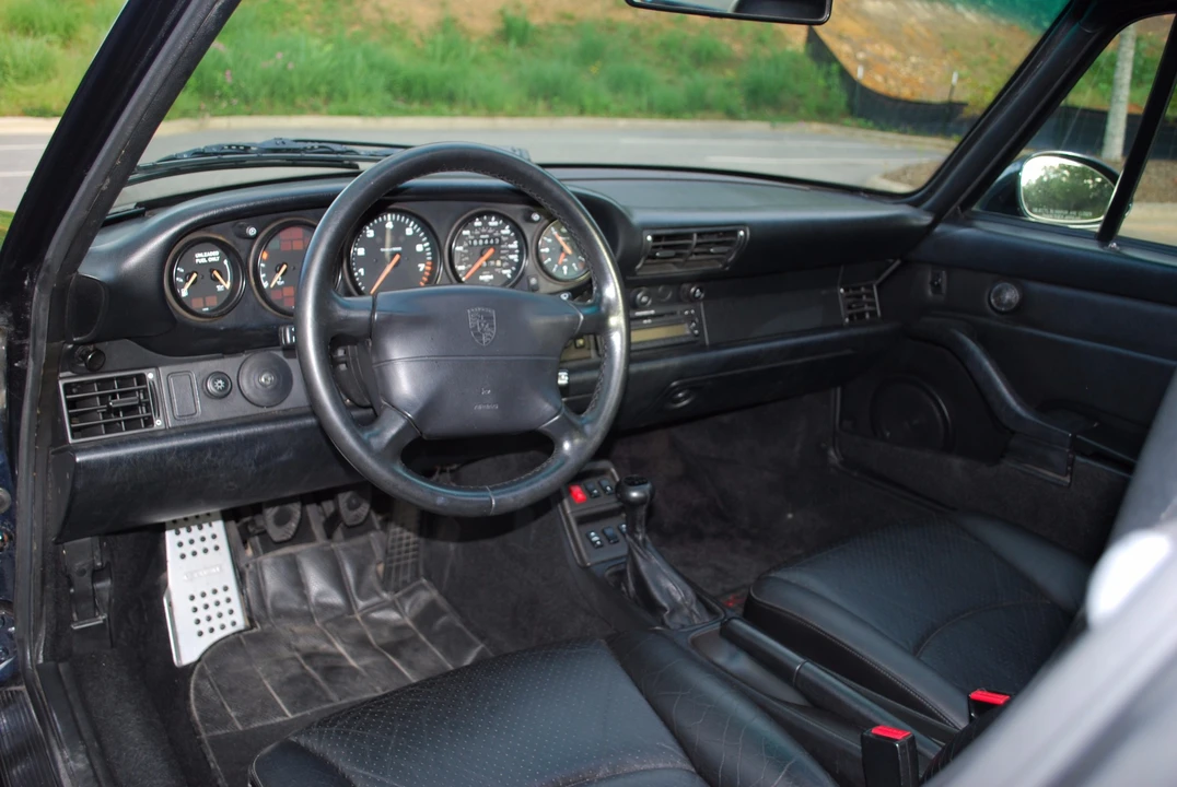 1996 Porsche 993 Carrera - Image 13 of 31