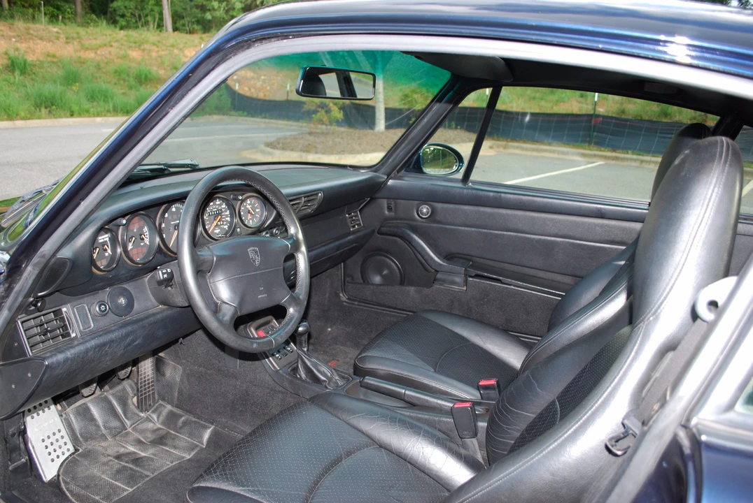 1996 Porsche 993 Carrera - Image 11 of 31